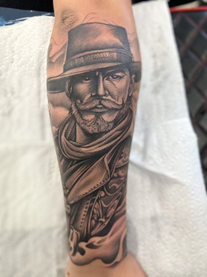 Custom tattoo by Tatted Kevin, Kustom Tattoo Club