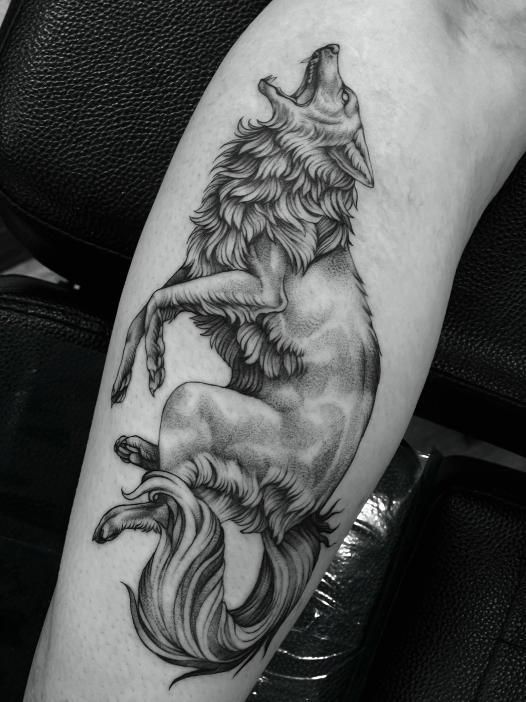 Howling wolf tattoo by Katy, Kustom Tattoo Club