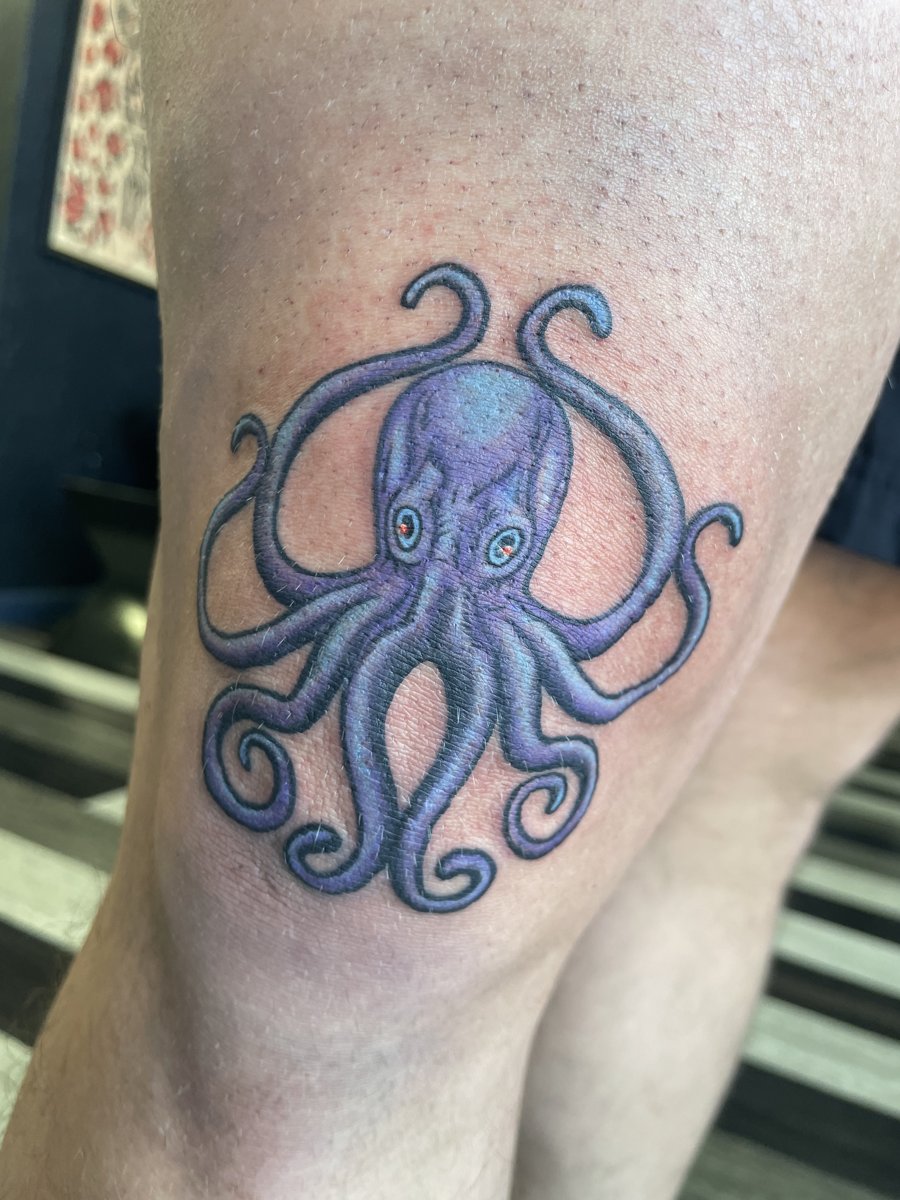 Octopus by Lindsay, Kustom Tattoo Club